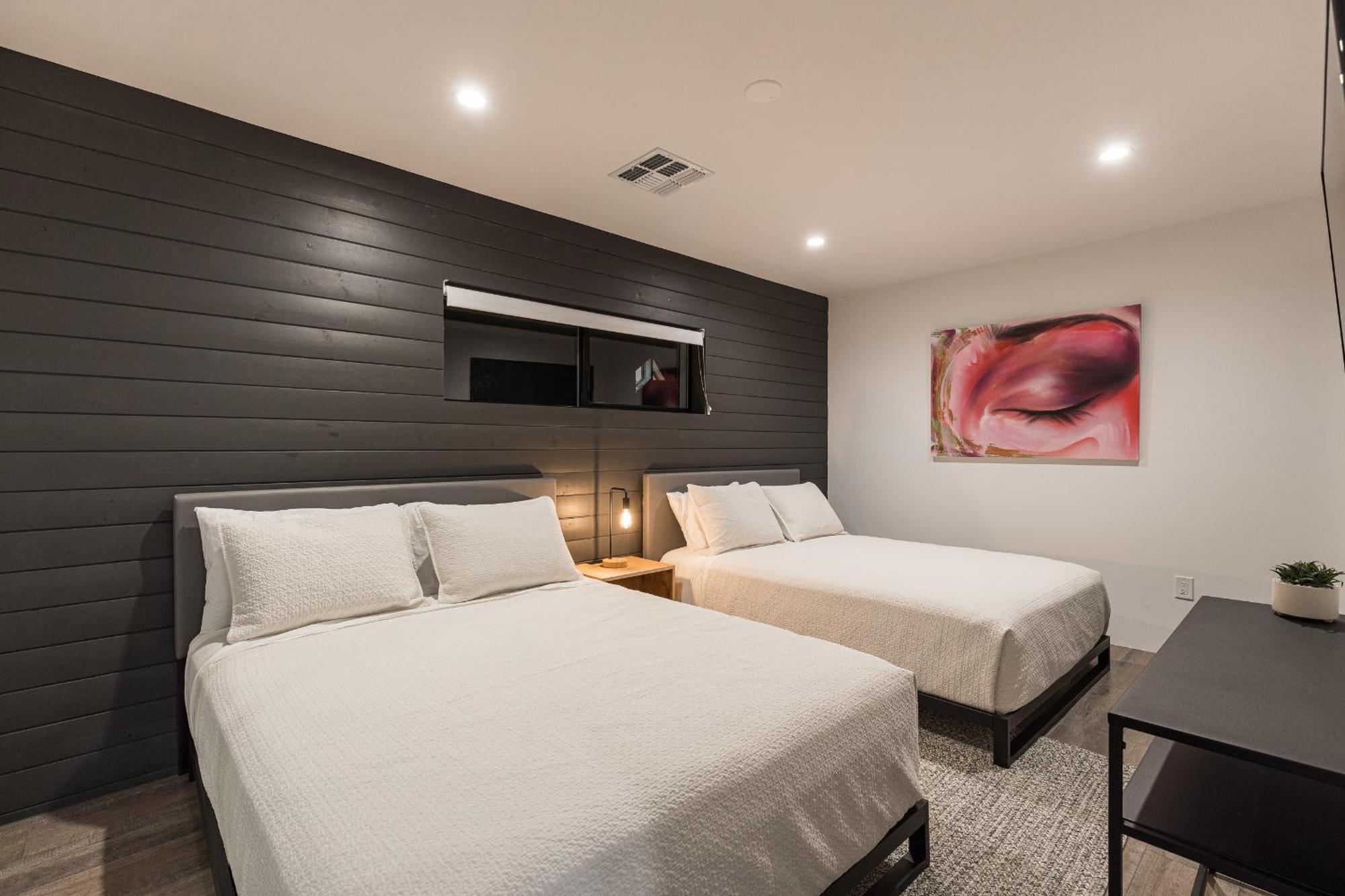 Luxury Micro-Resort, Theater, Sauna, Heated Pool 凤凰城 外观 照片