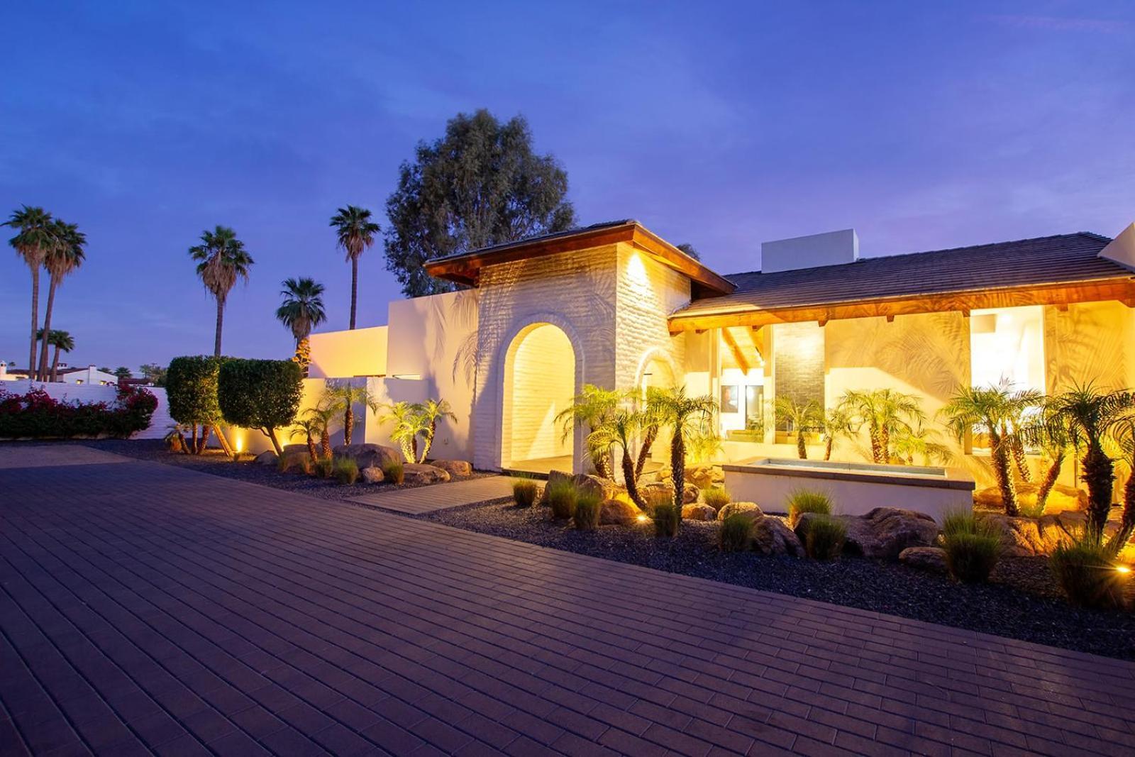 Luxury Micro-Resort, Theater, Sauna, Heated Pool 凤凰城 外观 照片